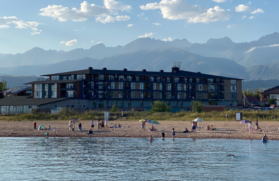 Vzmorie Resort